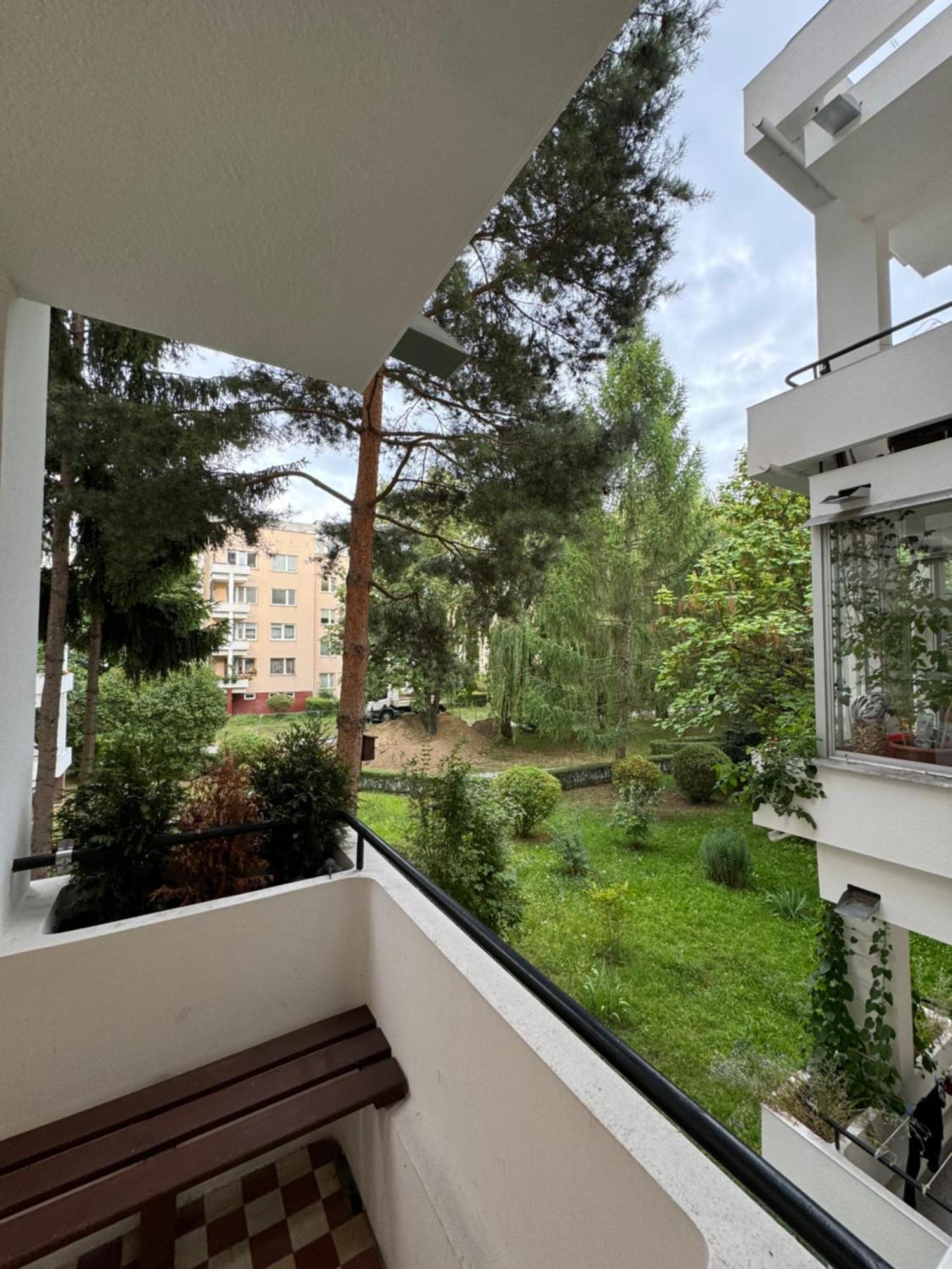 Urbannestgroup - Sonaty 6c *