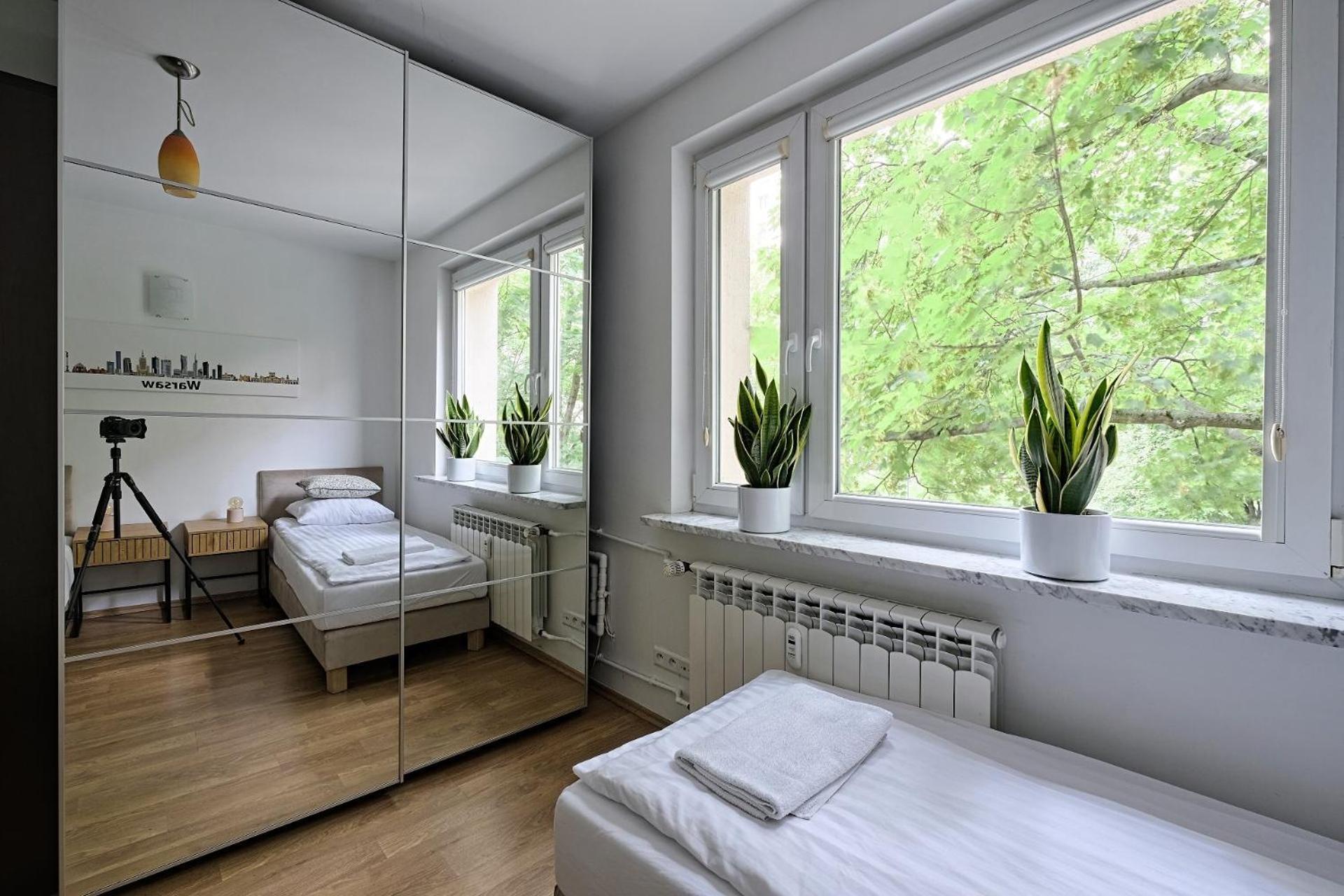 Urbannestgroup - Sonaty 6c